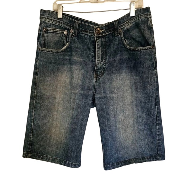 Brooklyn Basement Denim Shorts Size 38 Blue Flat Front - Picture 1 of 5